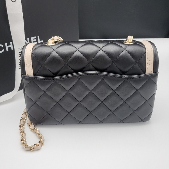 Brand new authentic Chanel two-tone mini flap bag from 23B - Picture 17 of 17